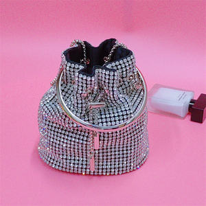 2024 nouvelle mode luxe sacs à bandoulière pour femmes Portable bandoulière épaule seau sac élégant paillettes pochette - Product Image 2