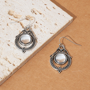 Pendientes Colgantes Bohemios Retro con Piedra Lunar, Plata Tibetana Blanca Antigua con Engaste de Bisel, para Fiesta y Moda - Product Image 2