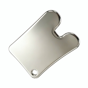 Planche de massage Gua Sha en alliage de zinc en forme de pièce de monnaie avec trou pour la vente en gros - Product Image 6