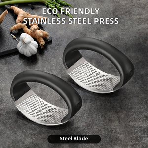 Presse-ail manuel en acier inoxydable Anax, design à bascule avec poignée incurvée, facile à nettoyer, compatible lave-vaisselle, 1 pièce, ustensiles de cuisine - Product Image 2