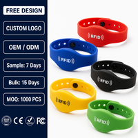 Bracelets de bracelet en silicone RFID NFC colorés sur mesure Rfid 125khz 13.56Mhz