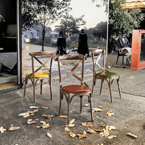 Chaise de salle à manger en métal industriel moderne à dossier croisé - Empilable, durable, écologique, imperméable, utilisation commerciale, <span class=keywords><strong>location</strong></span> - Product Image 3