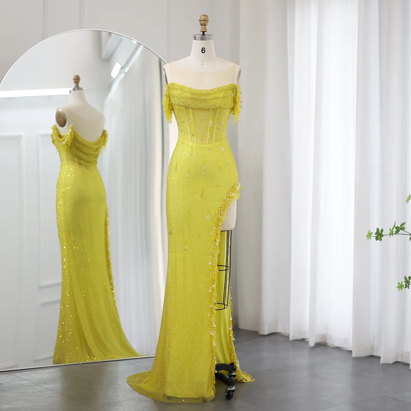 สีเหลือง