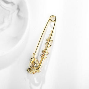 गहने गैंडा क्रिस्टल मिश्र धातु सोने के कपड़े सजावटी ब्रोच भट्टा तितली फूल महिला लड़की के लिए नए ब्रोच बड़े पिन - Product Image 6