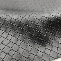 Tissu en cuir PU tissé durable, imperméable et extensible pour vêtements et textiles de maison