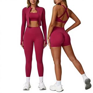 أطقم يوغا ورياضة نسائية من 4 قطع الأكثر مبيعًا: جاكيت بسحاب، بلوزة، حمالة صدر رياضية، شورت وليجنز - ملابس رياضية ونشاط للياقة البدنية - Product Image 1