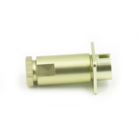 Conector PC-B Ruso de 7 Pines Macho con Carcasa Trasera