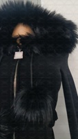 Ensemble de survêtement pour femme avec logo en strass, sweat à capuche d'hiver, bordure en fausse fourrure, capuche à pompon, poignets à cordon de serrage, tenue en deux pièces