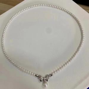 Collier en perles d'eau douce naturelles pour femmes, chaîne de clavicule haut de gamme, bijoux de mode polyvalents et légers de luxe - Product Image 2