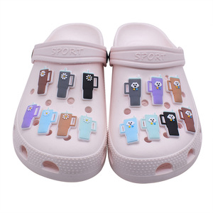 2023 nouvelle tendance sabot charme doux PVC personnalisé <span class=keywords><strong>chaussure</strong></span> charme gobelet tasse <span class=keywords><strong>chaussure</strong></span> charme pour adultes, adolescents et enfants - Product Image 3