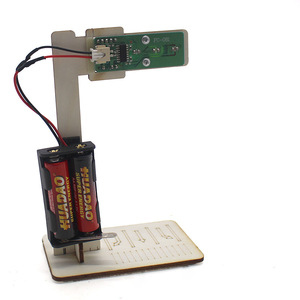Modelo de semáforo de madera DIY con pantalla digital para niños, kit de experimentos de educación científica, funciona con pilas 3A - Product Image 2