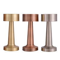 Lampe de Table LED Moderne à Commande Tactile, Dimmable, Blanc Chaud 3500K, Corps en Fer, Abat-Jour Métallique, pour Chambre, Chevet, Bureau et Lecture, sur Batterie