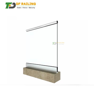 Système de <span class=keywords><strong>balustrade</strong></span> en verre sans cadre DF en profilé aluminium avec base en U, pour installation DIY avec profilé en U en acier inoxydable de 8 mm à 25 mm - Product Image 1