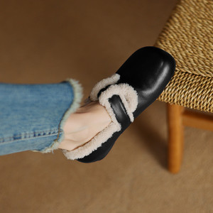 2025 à la mode bout rond boucle bottes d'hiver noir peau de vache supérieure polaire doublure confortable plat Birkenstocks en gros de Chine - Product Image 5