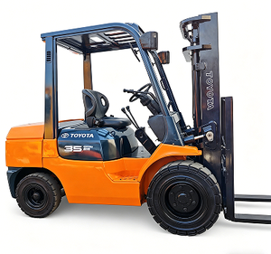 Chariot élévateur manuel Toyota d'occasion 3,5 tonnes, hauteur de levage 3 mètres, excellent état, performances optimales, vente rapide - Product Image 1