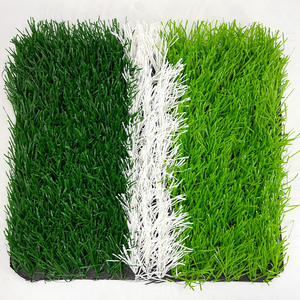 Terrain de football extérieur en gazon artificiel adapté à toutes les conditions météorologiques, utilisé pour l'entraînement des écoles et des clubs - Product Image 4