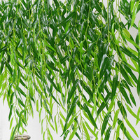 Décoration de paysage du Nouvel An en plastique, feuilles vertes, branches de plantes suspendues, saule artificiel d'extérieur, écologique