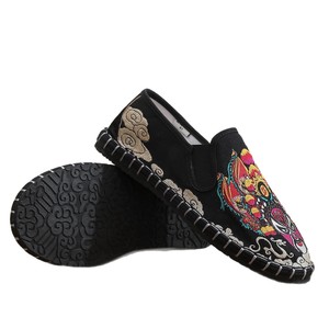 Zapatos de Tela Sin Cordones para Hombre Bupu Fenghua Estilo Pekín Antiguo, Nuevos Zapatos Casuales Bordados con Suela Suave Multicapa Hechos a Mano para Primavera/Verano - Product Image 5