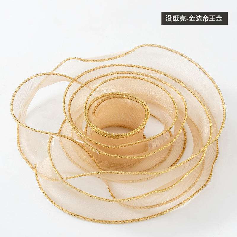 Or impérial * 4cm * 9m or bord sans arbre