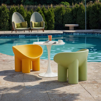 Chaise de jambe d'éléphant de conception nordique pour la maison et les événements Meubles en plastique durables pour des hôtels, des parcs et des chambres à coucher