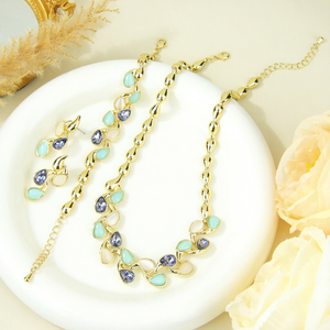 Nouvel ensemble de bijoux en cristal de haute qualité, collier, bracelet et boucles d'oreilles en pierre naturelle colorée de designer italien 14k, bijoux fins pour femmes - Product Image 3