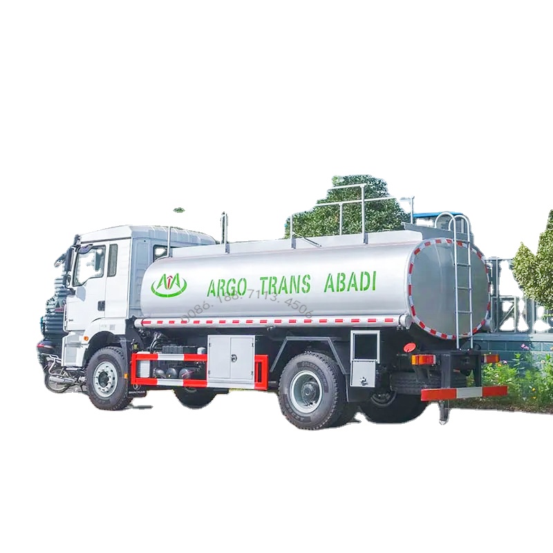 Fuel tank Truck 4x2 New 15000 Liters Howo Diesel Oil Fuel Tanker Truck 15T Capacity Fuel Water Oil Tanker Truck