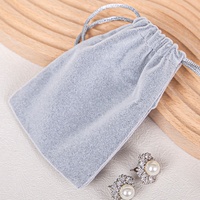 Sacs à bijoux réutilisables doux avec logo personnalisé, pochette cadeau anti-poussière, sac d'emballage à cordon pour cosmétiques