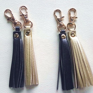 <span class=keywords><strong>Porte</strong></span>-<span class=keywords><strong>clés</strong></span> gland en <span class=keywords><strong>cuir</strong></span> coloré Utilisation polyvalente pour les décorations de vêtements Rideaux Téléphones portables - Product Image 2