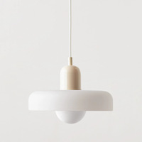 Designer médiéval Bar Lampe De Table Rétro Bauhaus Style Petit Lustre pour Chambre Fer Matériel Moyen Memphis Restaurant Thème