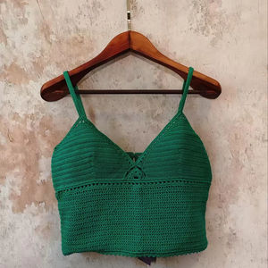 Top informal con cuello en V de lana/cachemira verde tejido a mano con tela transpirable y logotipo frontal - Product Image 1