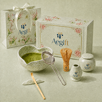 Service à thé en céramique fait main Anji Newell, bol à matcha avec support pour fouet et fouet en bambou, pour restaurant, maison, cadeau, présentation