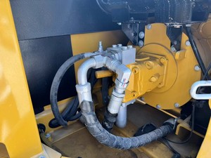 Mini-excavatrice d'occasion Cat306E de 6 tonnes, petite excavatrice sur chenilles avec moteur Cummins et composants essentiels (PLC, boîte de vitesses, pompe à engrenages) à vendre - Product Image 4