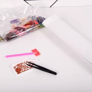 Kit di pittura diamantata 5d fai da te con immagine di luna notturna con immagine rotonda di cristallo - Product Image 4