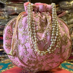 Embrayages de soirée indiens à la main avec broderie accrocheuse avec sacs Potli sacs à main de mariage sacs à main dame