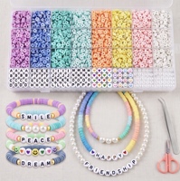 Kit complet de fabrication de bijoux en perles d'argile plates, ensemble de perles d'espacement en argile souple avec perles alphabet et outils pour accessoires de bricolage