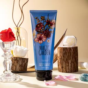 Perfumes Distribuidores MAGIC GARDEN, Bruma Corporal Perfumada, Elegante Aroma Floral Violeta, Spray de Fragancia - Product Image 2