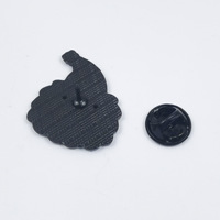 Broches en émail douces pour vêtements, thème Noël : Père Noël, chaussettes de Noël, sapin de Noël, homme en pain d'épices, cloche