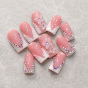 Uñas Postizas Acrílicas de Cobertura Completa en Rosa y Blanco, Diseño de Flores con Pedrería para Dedos - Product Image 5