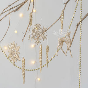 Décoration de sapin de Noël en acrylique de style nordique européen, perles en chaîne, goutte d'eau glacée, pendentif flocon de neige, glace transparente, neige - Product Image 2