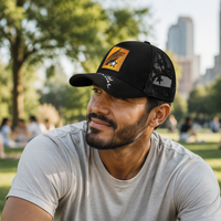 Gorra Trucker Moderna de Moda Urbana con Parche de Estrella Tejido en Tela de Gamuza, Estilo en Tendencia