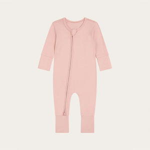 Romper Bayi Ramah Lingkungan dari Serat Bambu Lembut Seperti Mentega dengan Ritsleting Dua Arah, Pakaian Tidur Bayi yang Bernapas dari Viscose Bambu untuk Bayi. - Product Image 3