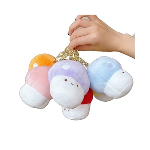Llavero de peluche de hongo adorable de 12 cm, muy vendido en mercados de pulgas, colgante para bolso, muñeco de máquina de garras, regalo para eventos - Product Image 3