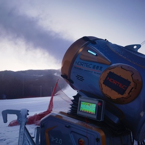 Ngoài trời trượt tuyết khu nghỉ mát trượt tuyết công viên chất lượng tốt sản lượng lớn điều khiển từ xa tuyết pháo Thông Minh Tuyết Máy làm - Product Image 6