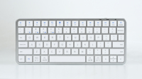 Baru grosir OEM Dual Mode (BT + 2.4G) USB Wireless Aluminium Mini Keyboard dengan RGB Backlit untuk Laptop/Desktop