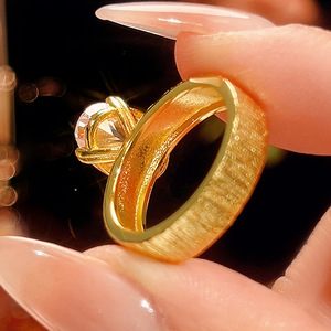 Anillo de Moda con Piedras Preciosas Multicolores, Diseño Ovalado de 8*12mm, Chapado en Oro de 18K sobre Cobre Ecológico, Estilo Exagerado - Product Image 4