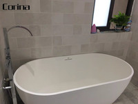Baignoire autoportante en surface solide de 1600 mm de profondeur pour hôtels et villas de luxe