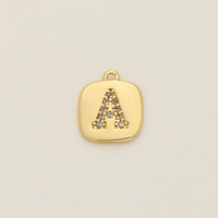 20 pièces/sac, breloques carrées petites en laiton plaqué or 18 carats avec initiales pour enfants, accessoires de bijoux DIY, pendentif alphabet prénom