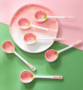 Cuchara de Sopa de Cerámica Rosa con Diseño de Fresa, Cuchara de Postre y Té de Mango Largo, Vajilla Linda para la Cocina - Product Image 5