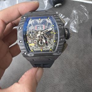 Montre automatique de sport de luxe pour homme, modèle 2026, la plus vendue, en fibre de carbone 11-03Ntpt, avec boîtier tonneau, mouvement mécanique et verre saphir ajouré - Product Image 6