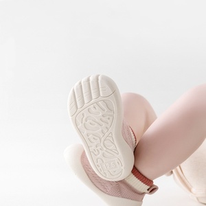 Chaussures <span class=keywords><strong>Chaussettes</strong></span> de Marche pour Bébé en Gros, Qualité Supérieure, Couleur Unie, Chaussures Premiers Pas Décontractées pour Garçons et Filles, <span class=keywords><strong>Chaussettes</strong></span> Antidérapantes pour Bébés - Product Image 6